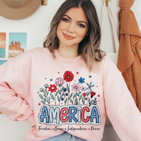 America Floral Shirt 4th of July | Patriotic Red White Blue Tee | Cute USA Flower Graphic Tee for Summer Holiday Celebration